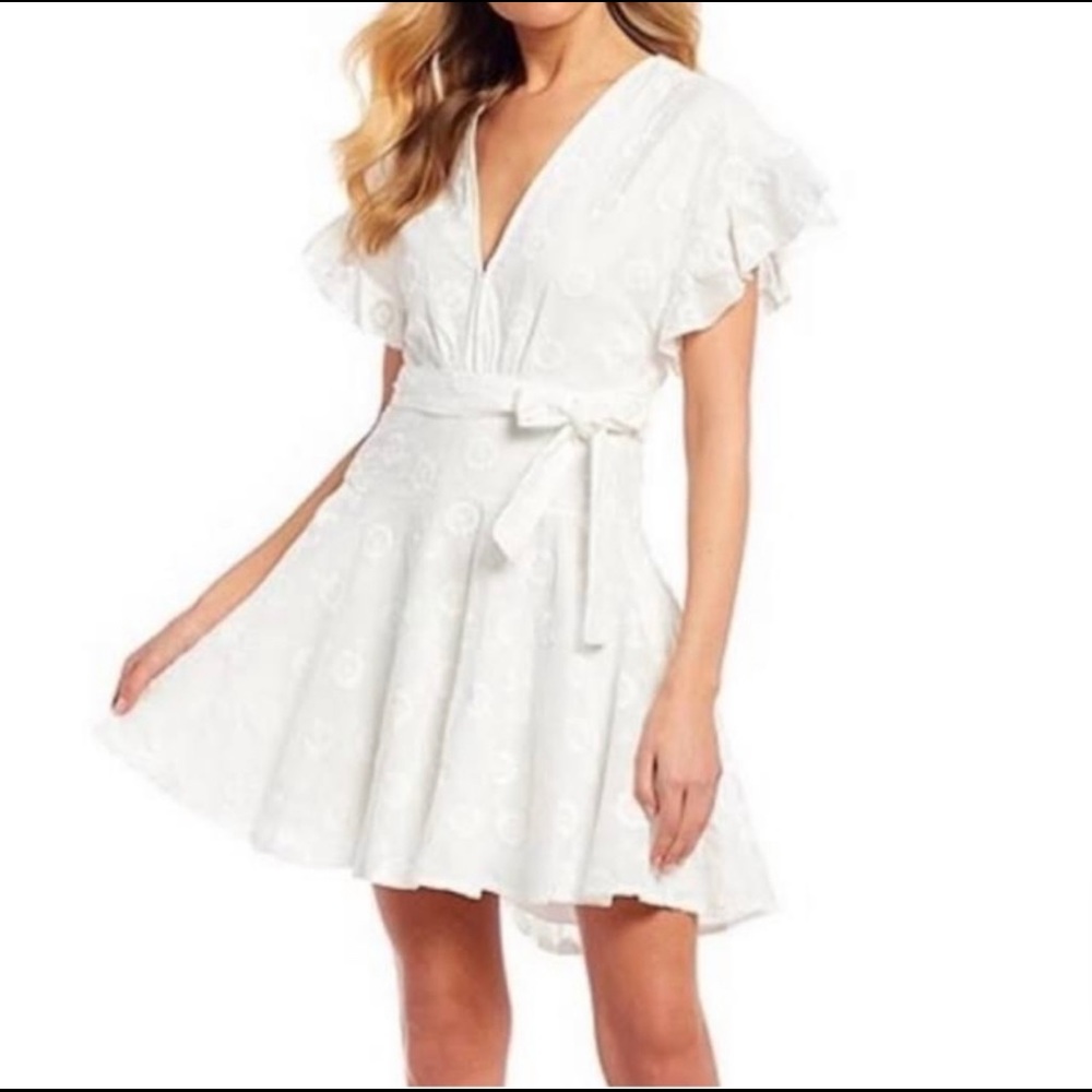 Gianni Bini White Linen Dress (NEW NEVER WORN)